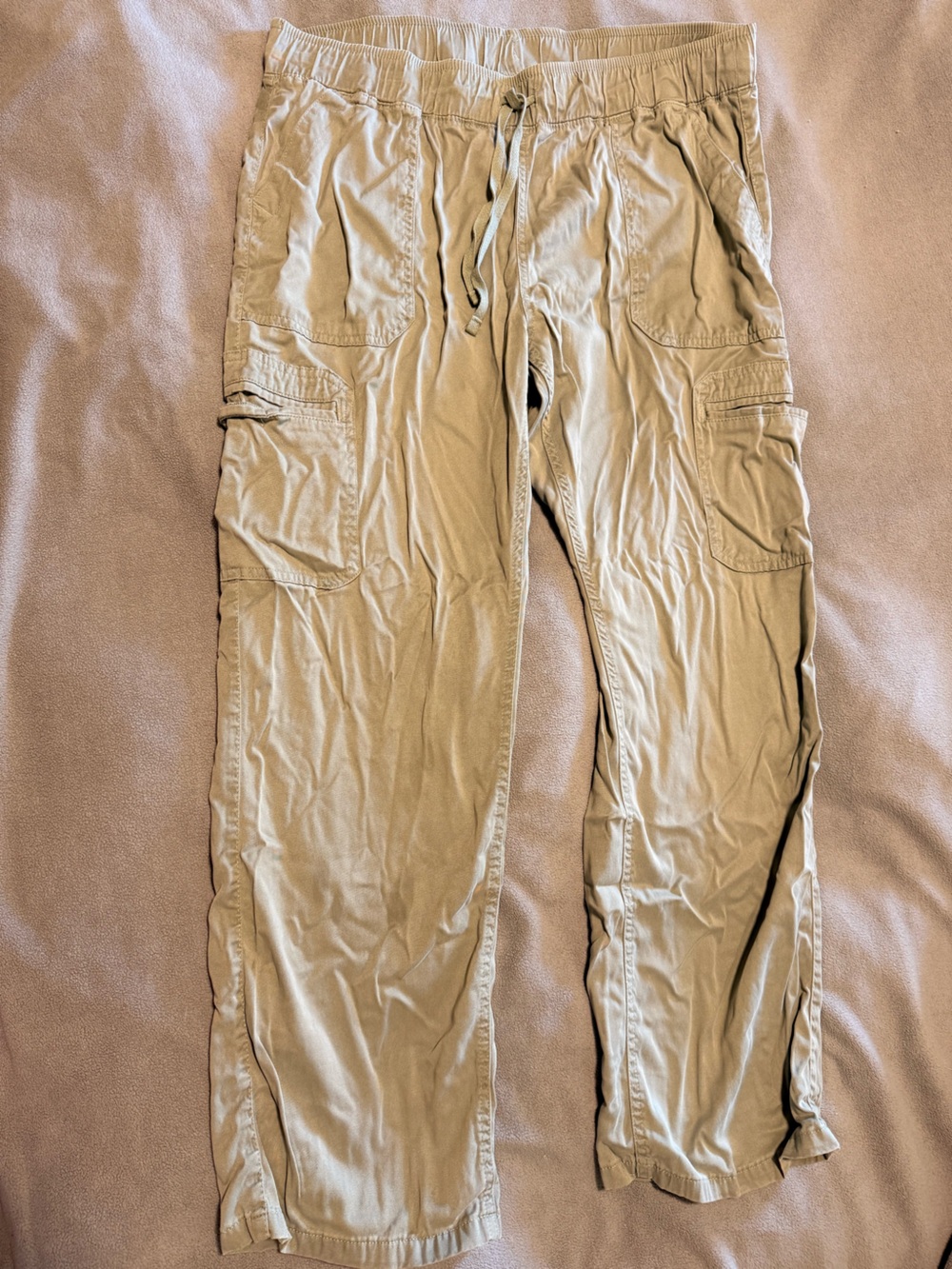 Women's Straight-Leg Cargo Pants - olive Green